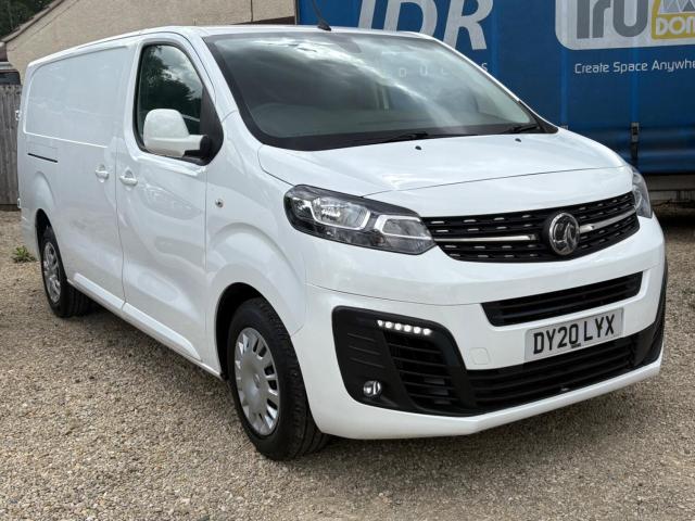 VAUXHALL VIVARO