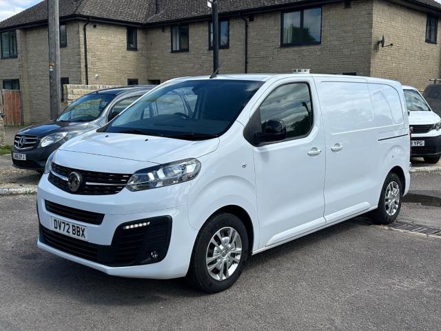 VAUXHALL VIVARO
