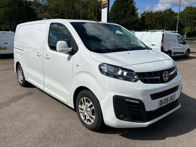 VAUXHALL VIVARO