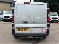 VAUXHALL VIVARO