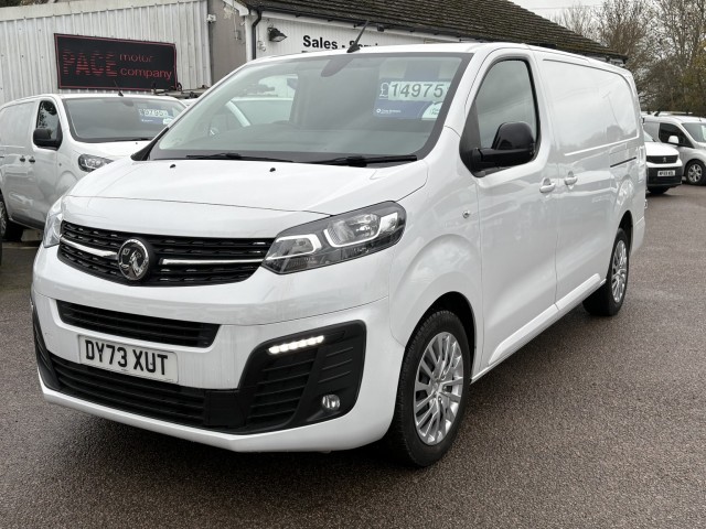 VAUXHALL VIVARO