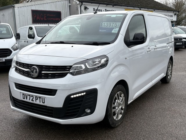 VAUXHALL VIVARO