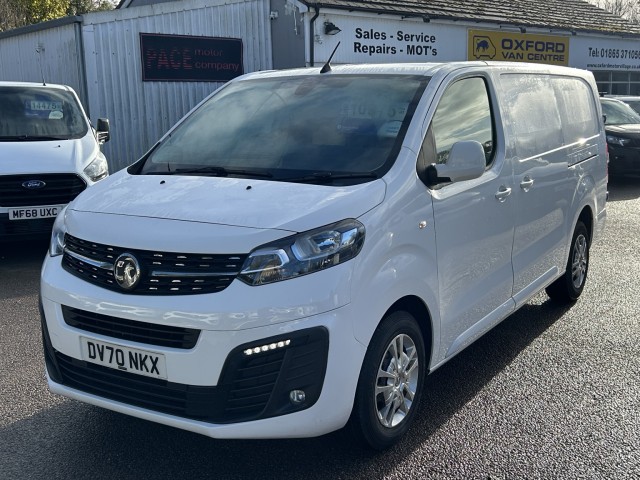 VAUXHALL VIVARO