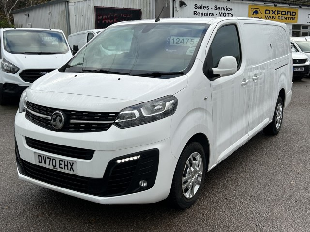 VAUXHALL VIVARO