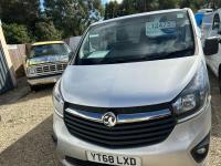 VAUXHALL VIVARO