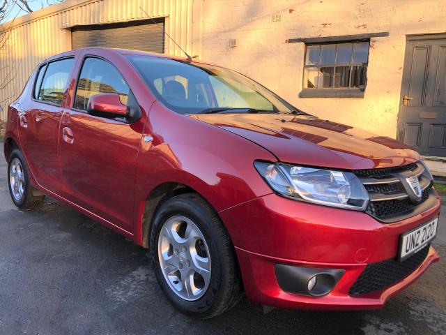 DACIA SANDERO 1.2 16V LAUREATE