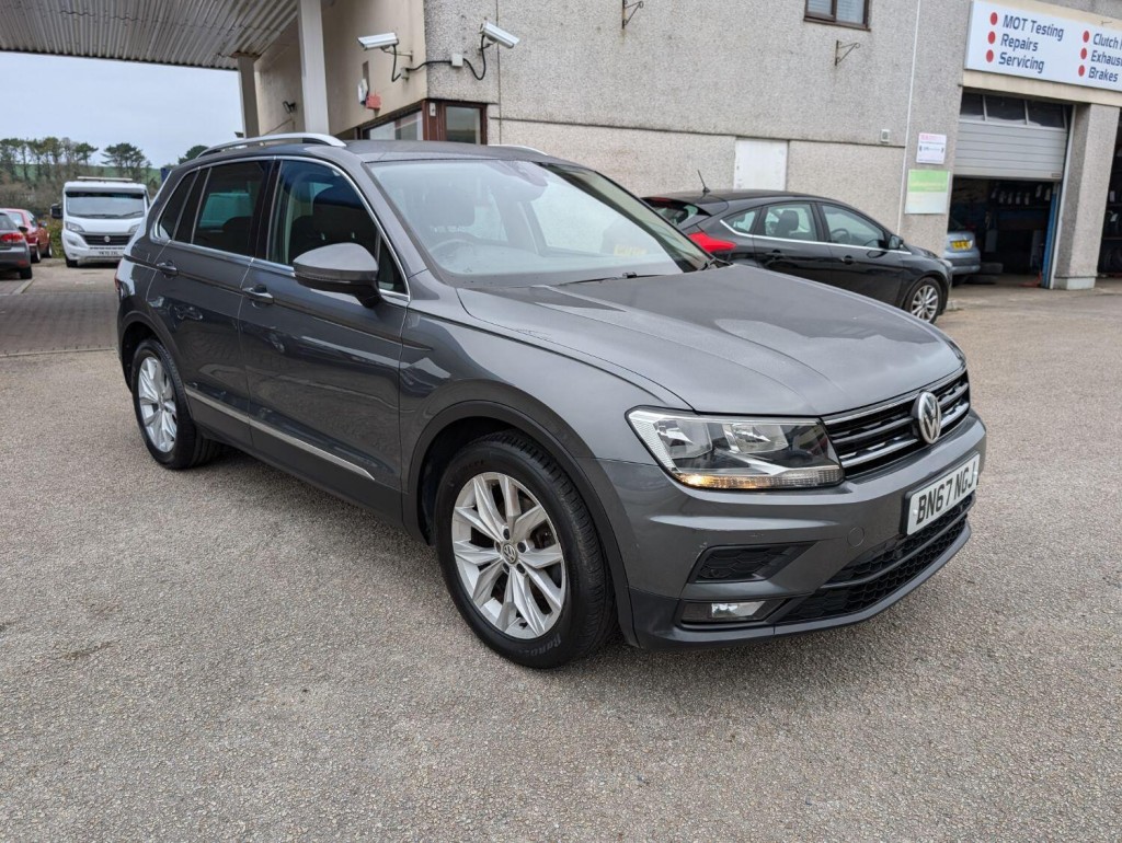 View VOLKSWAGEN TIGUAN 2.0 TDI SE Navigation