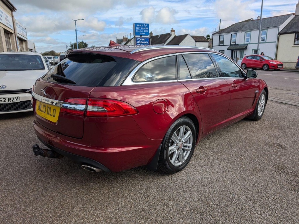 JAGUAR XF