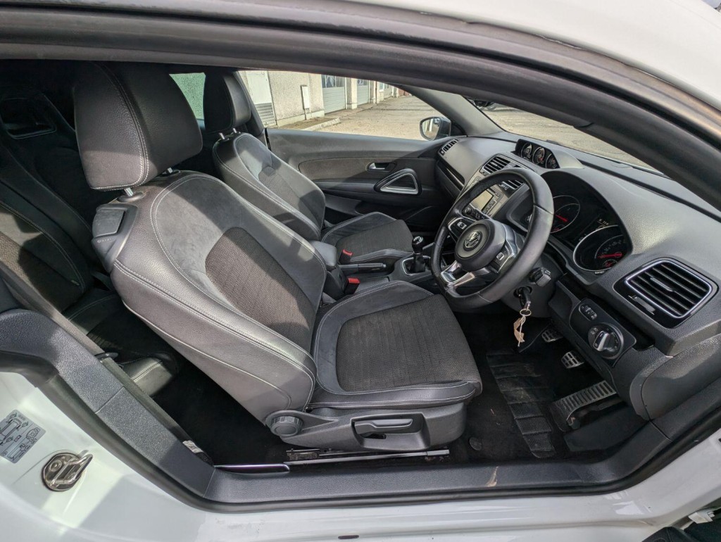 VOLKSWAGEN SCIROCCO