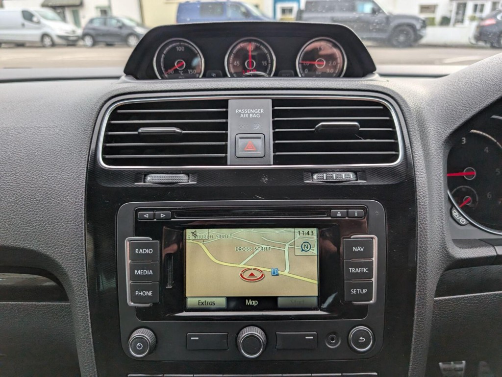 VOLKSWAGEN SCIROCCO