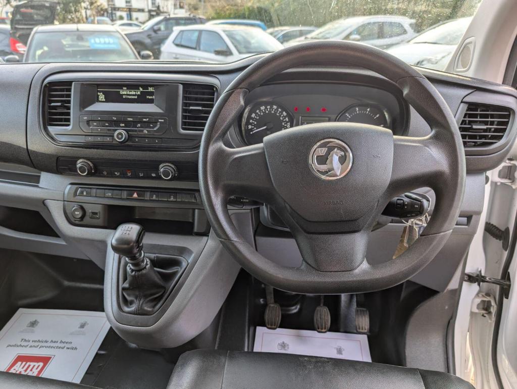VAUXHALL VIVARO