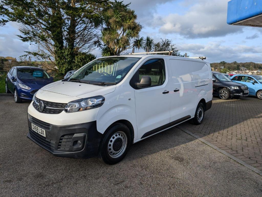 VAUXHALL VIVARO