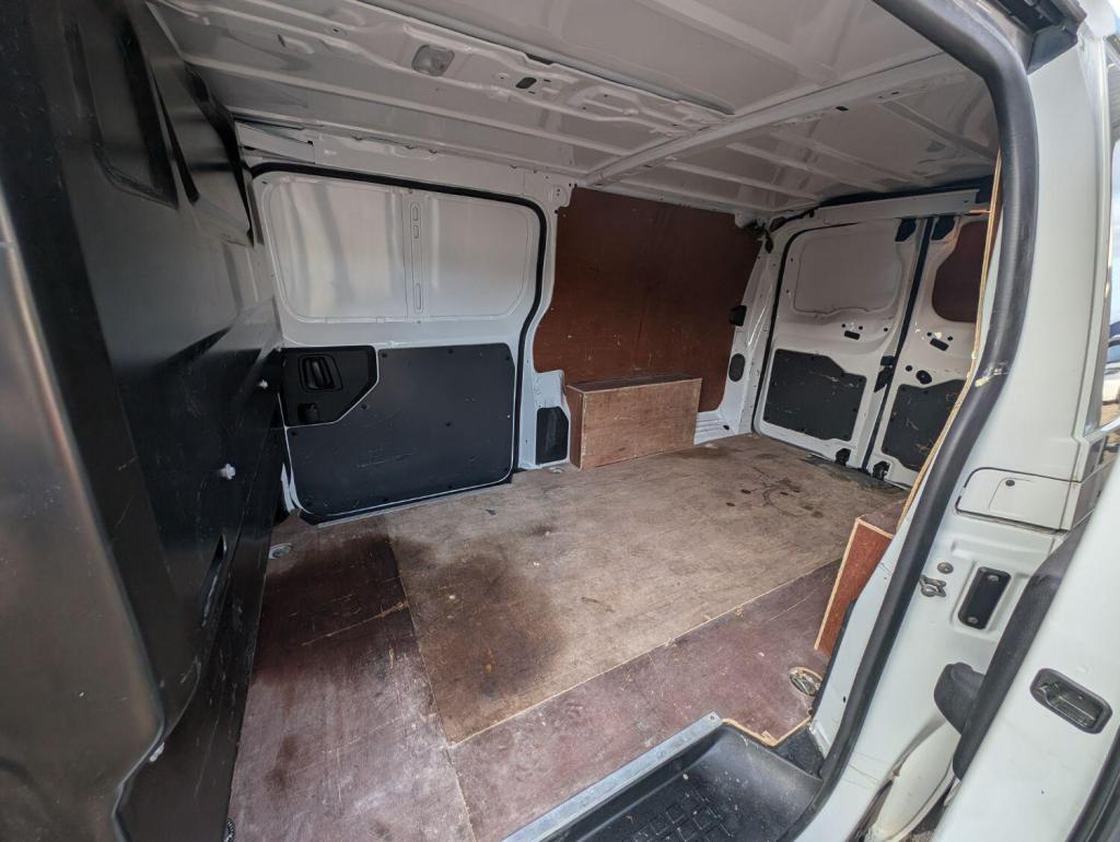 VAUXHALL VIVARO