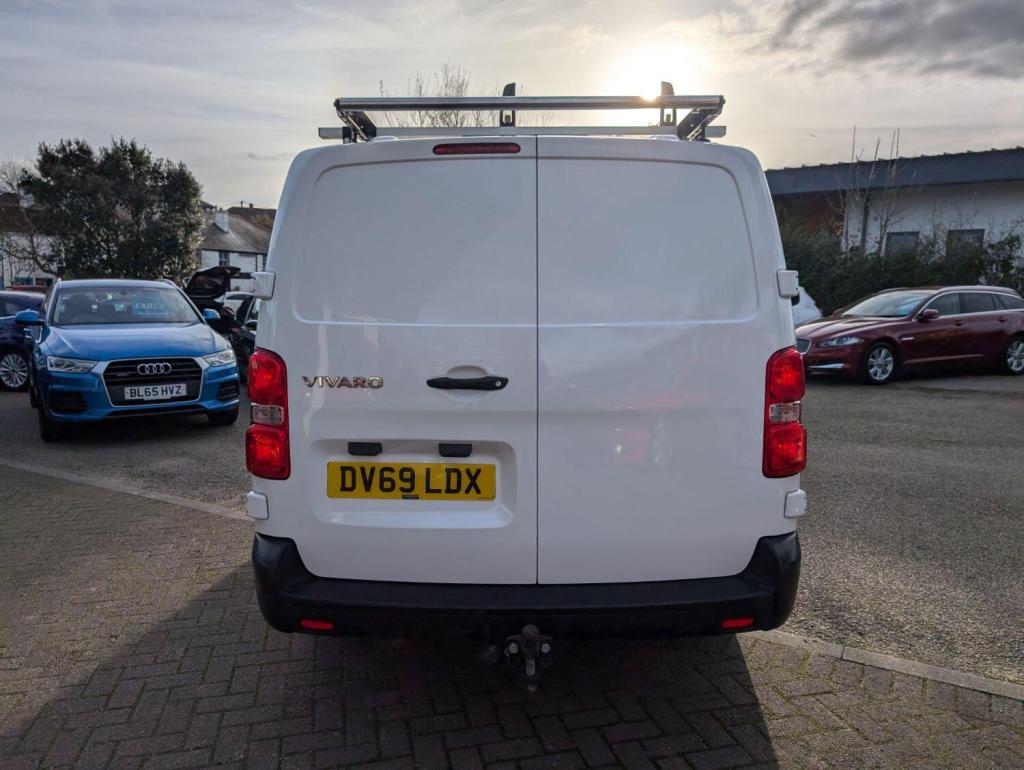VAUXHALL VIVARO