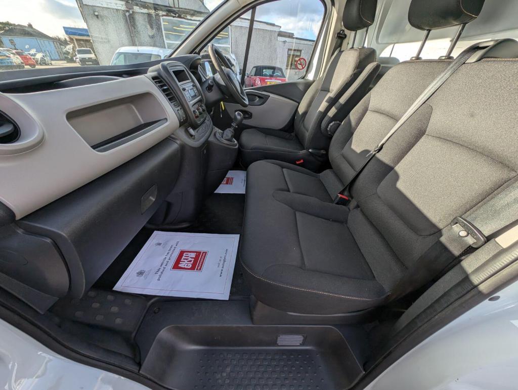 RENAULT TRAFIC