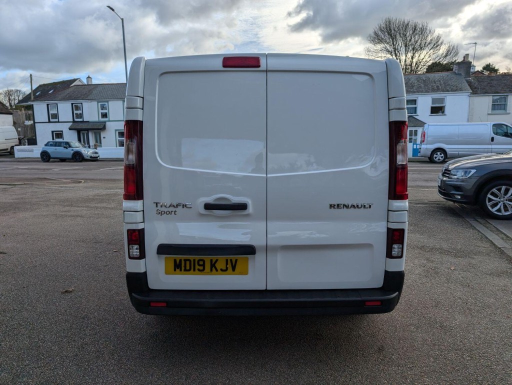 RENAULT TRAFIC