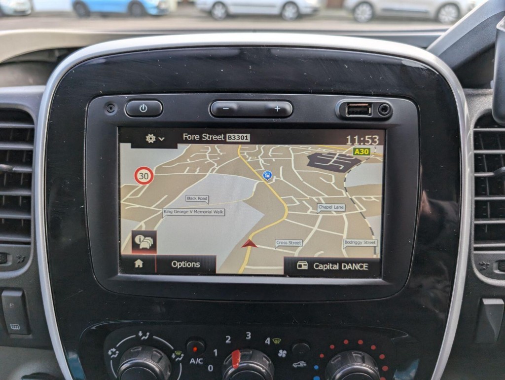 RENAULT TRAFIC