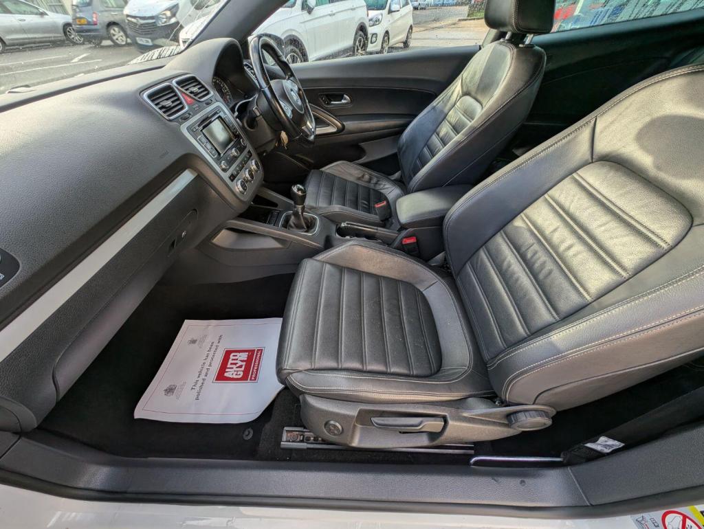 VOLKSWAGEN SCIROCCO