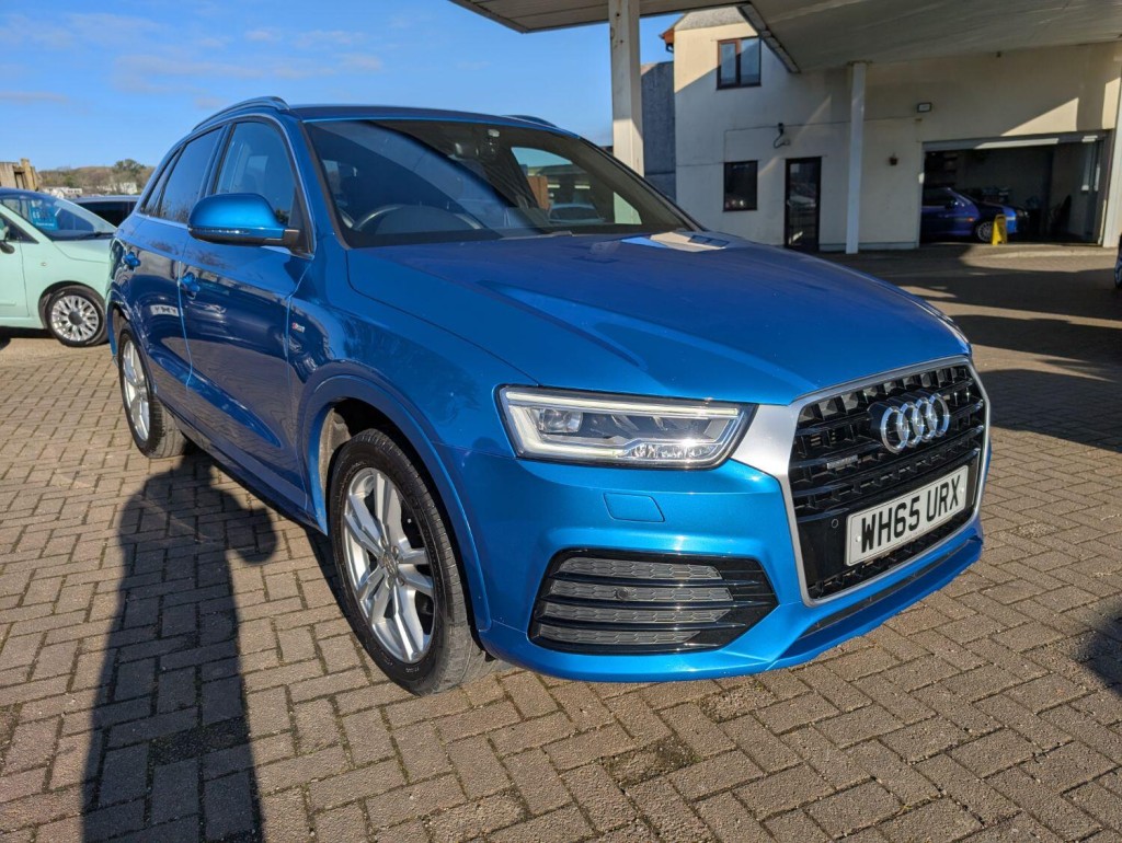 AUDI Q3