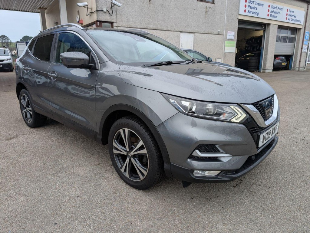 View NISSAN QASHQAI 1.2 DIG-T N-Connecta