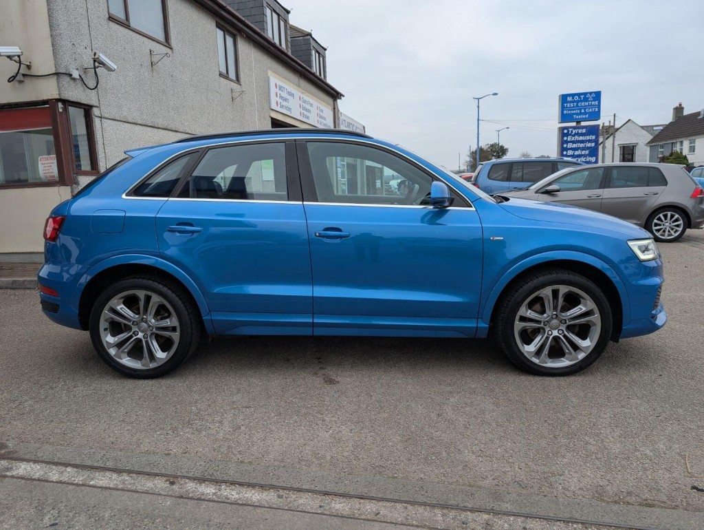 View AUDI Q3 2.0 TDI S line Edition **Quattro**