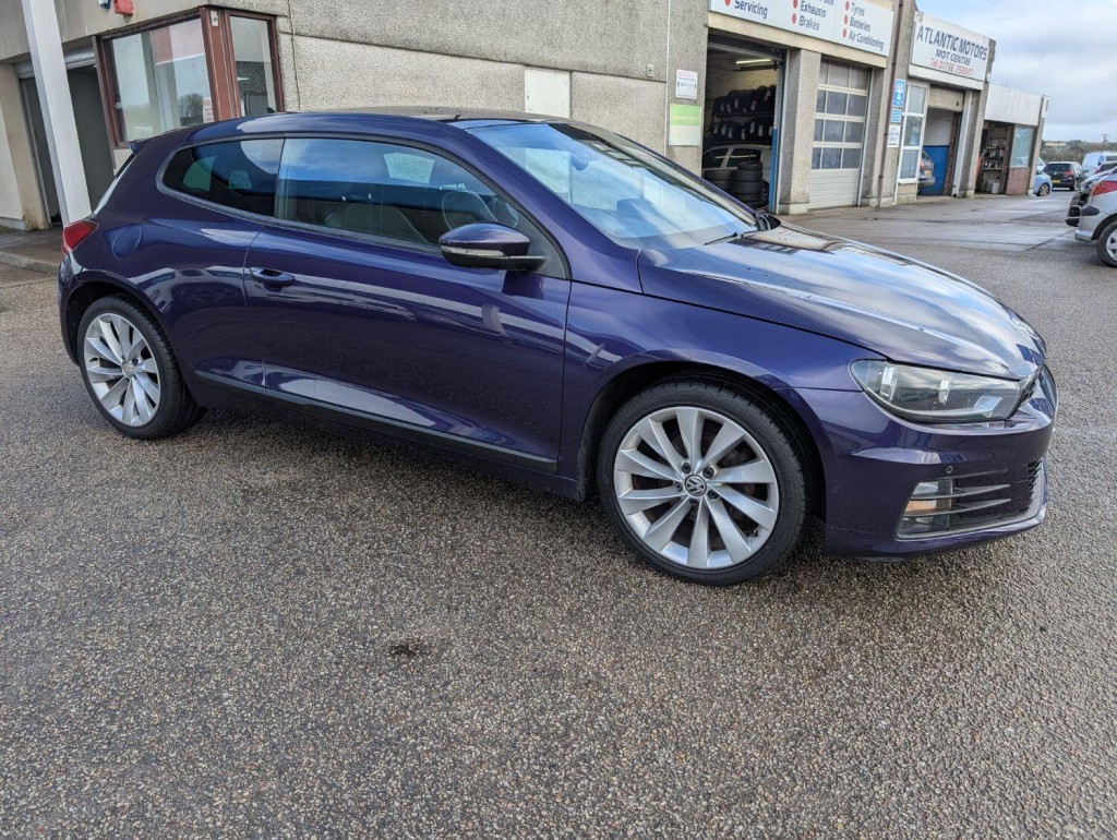 View VOLKSWAGEN SCIROCCO 2.0 TDI BlueMotion Tech GT