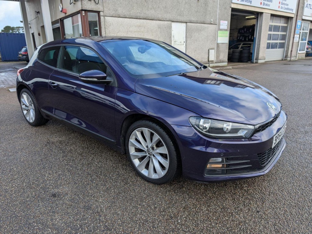 View VOLKSWAGEN SCIROCCO 2.0 TDI BlueMotion Tech GT
