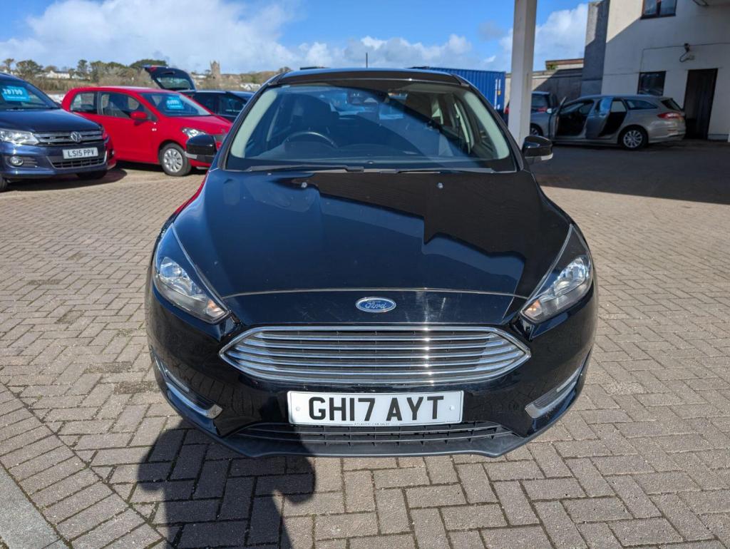 FORD FOCUS