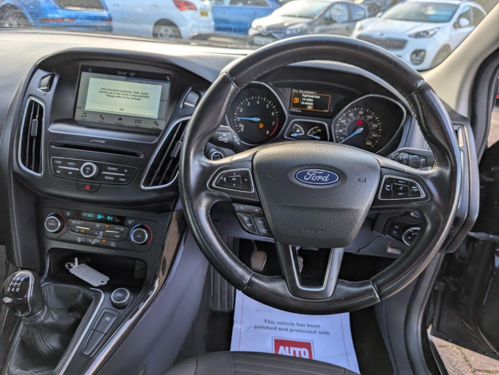 FORD FOCUS