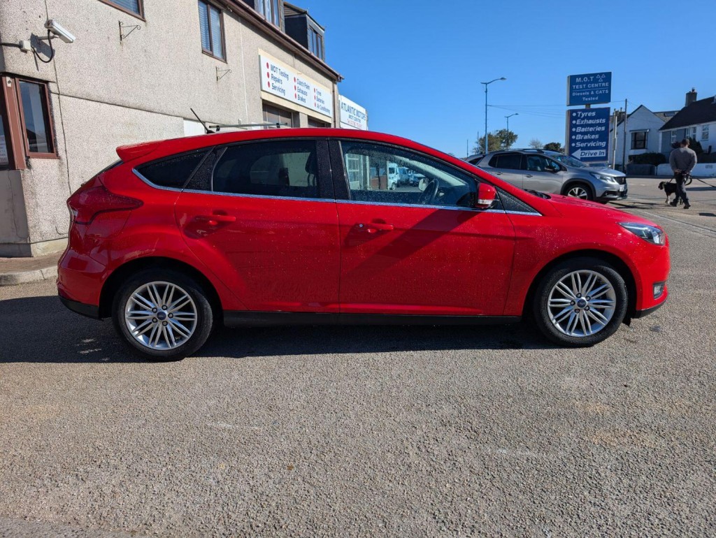 FORD FOCUS