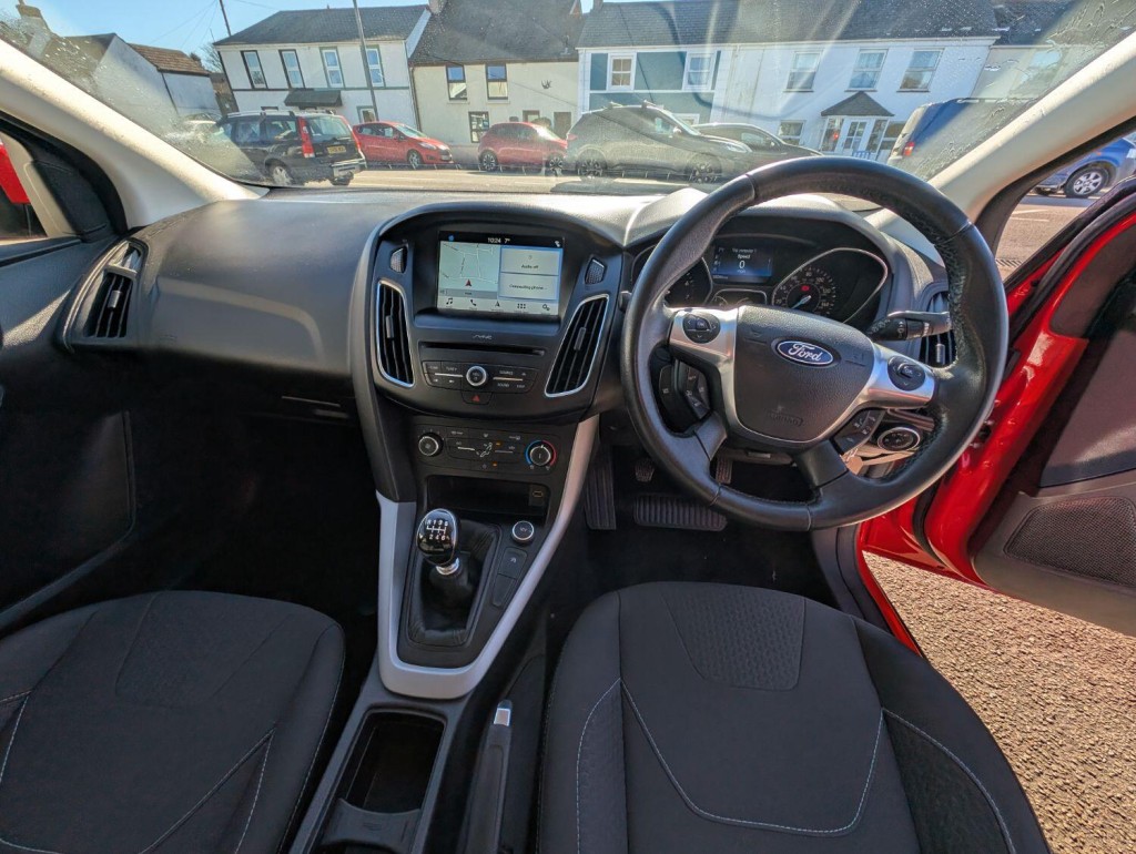 FORD FOCUS