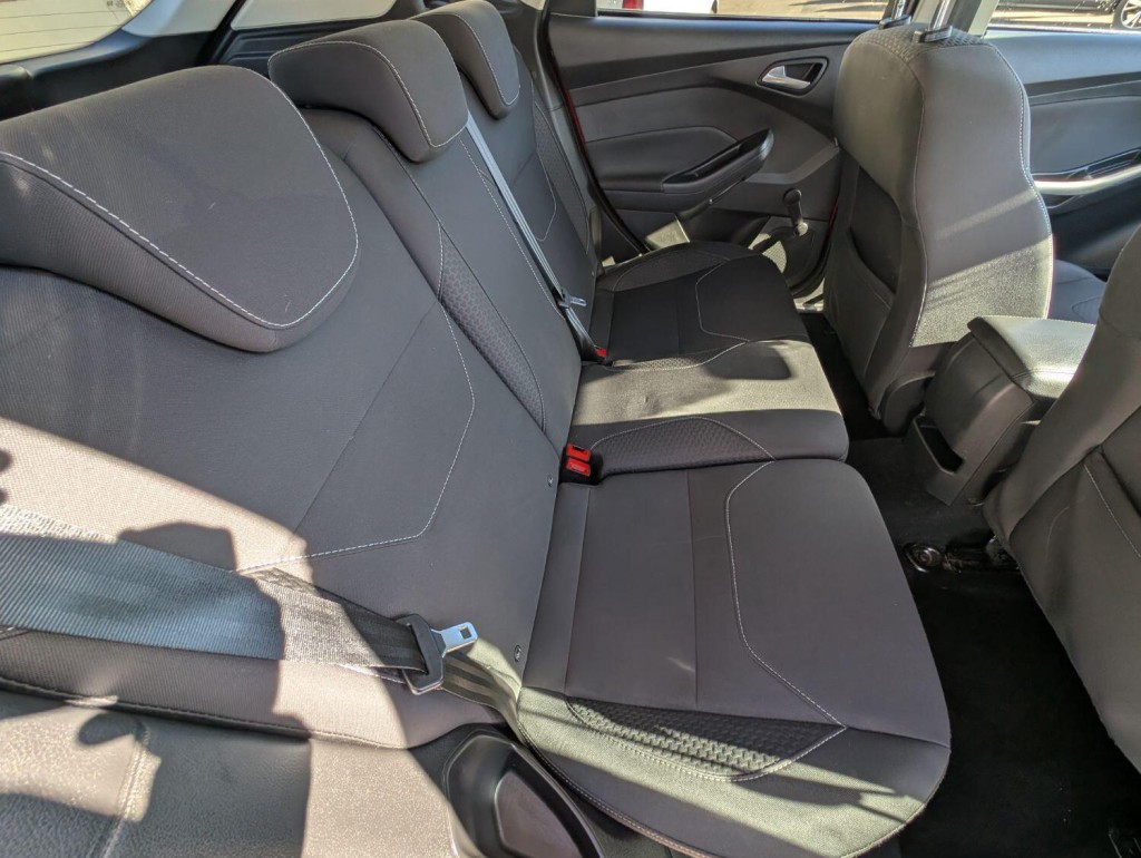 FORD FOCUS
