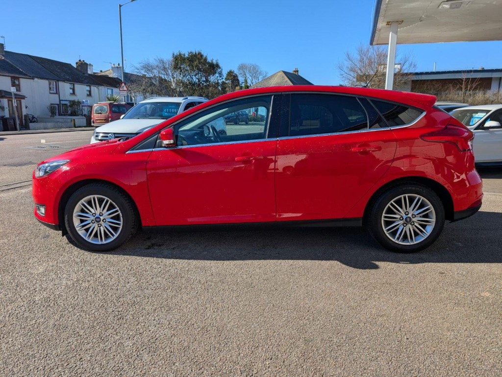 FORD FOCUS