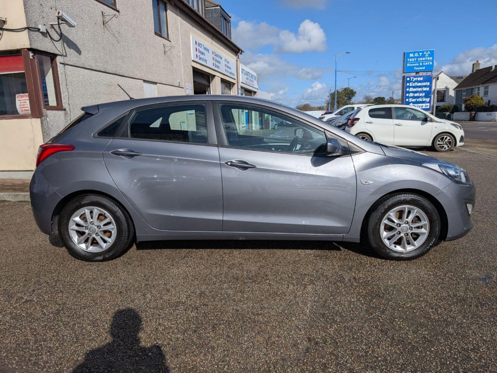 HYUNDAI I30
