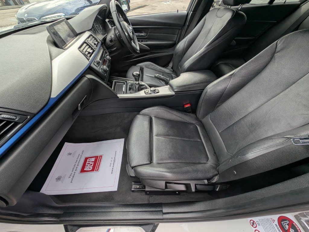 BMW 3 SERIES