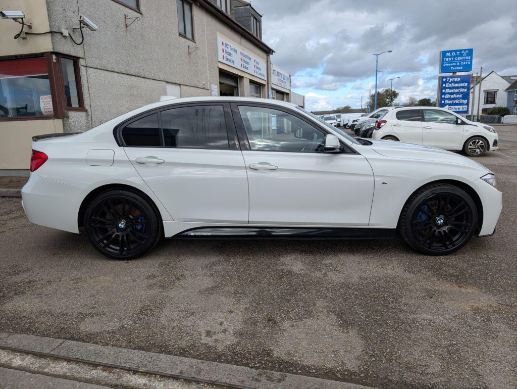 BMW 3 SERIES