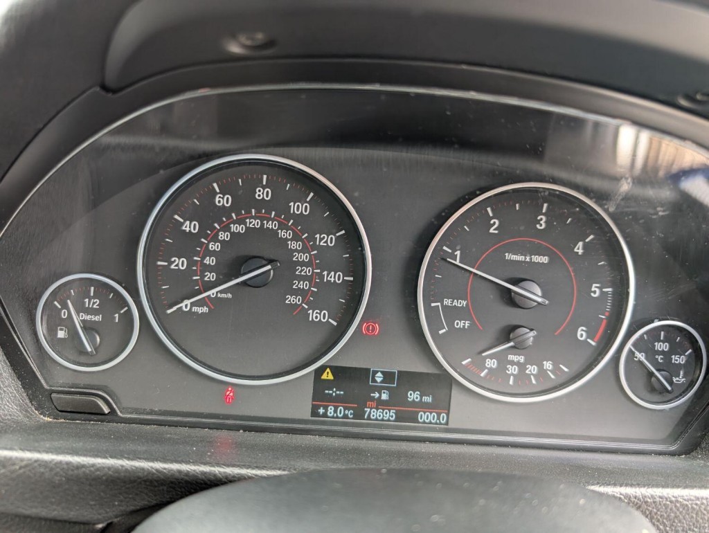 BMW 3 SERIES