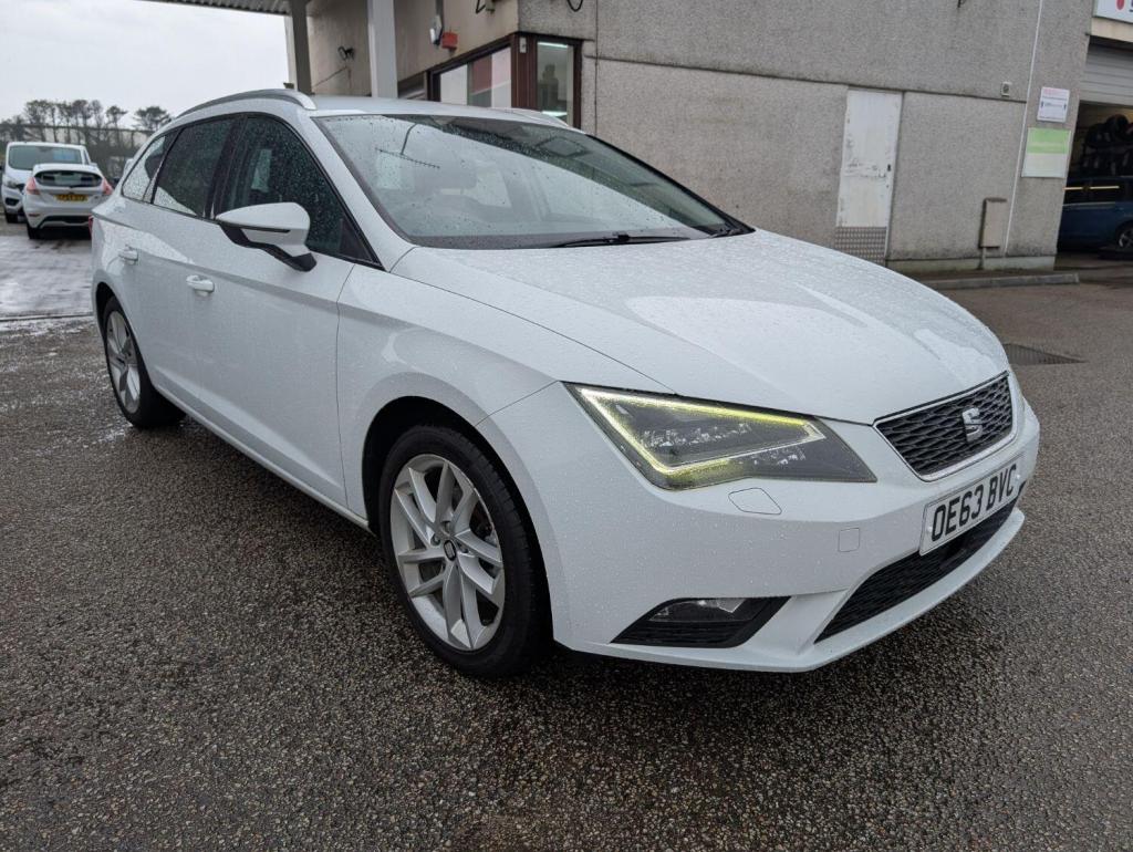 SEAT LEON