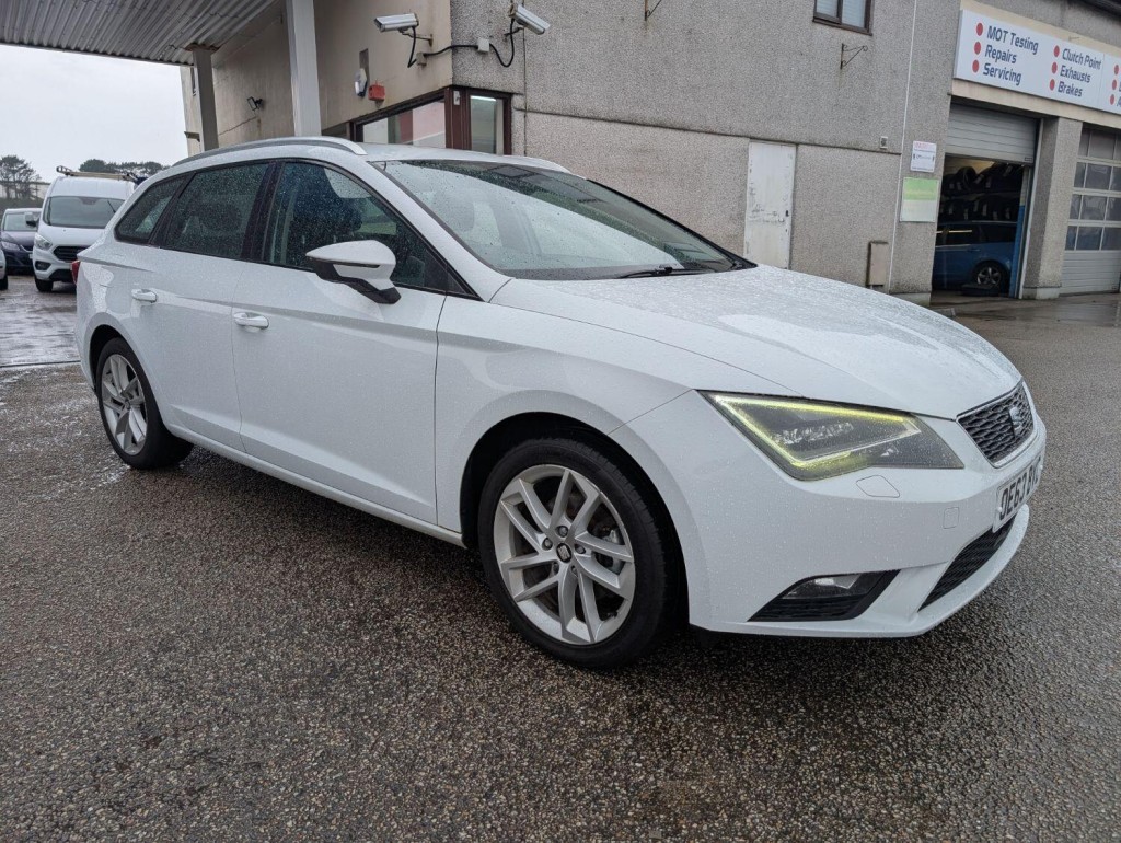 SEAT LEON