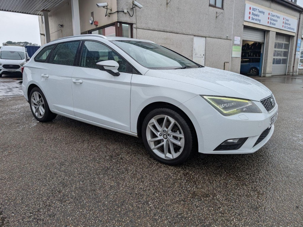 SEAT LEON