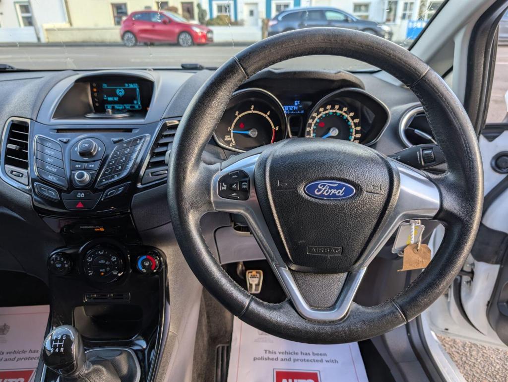 FORD FIESTA