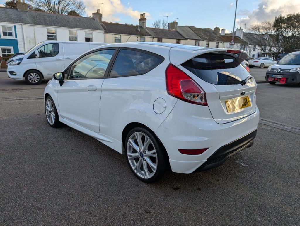 FORD FIESTA