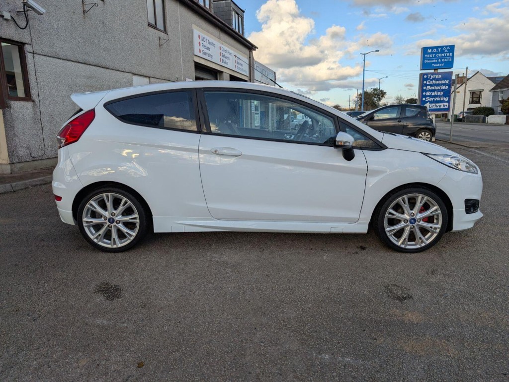 FORD FIESTA