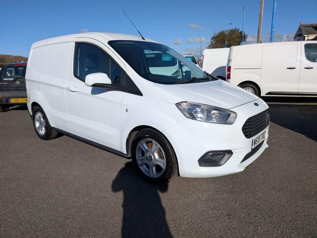 FORD TRANSIT COURIER