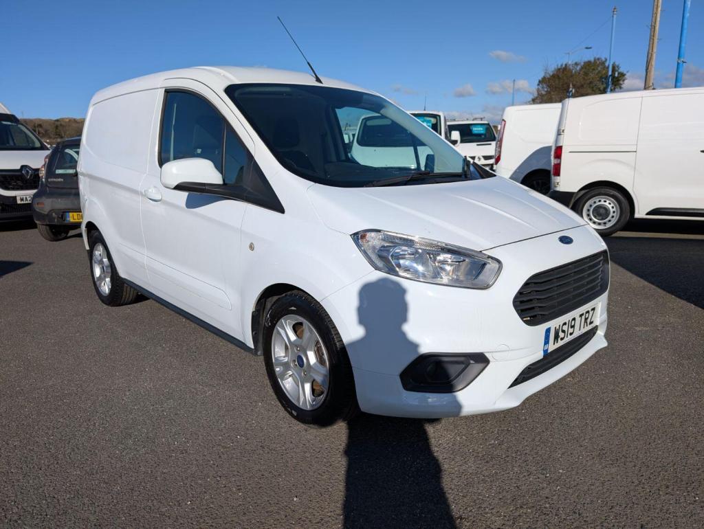FORD TRANSIT COURIER