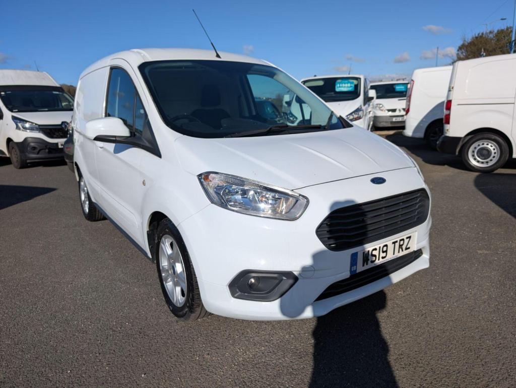 FORD TRANSIT COURIER
