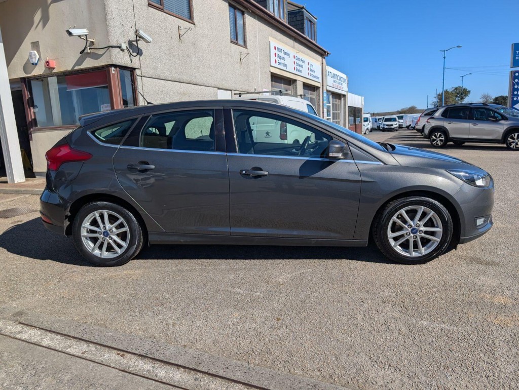 FORD FOCUS