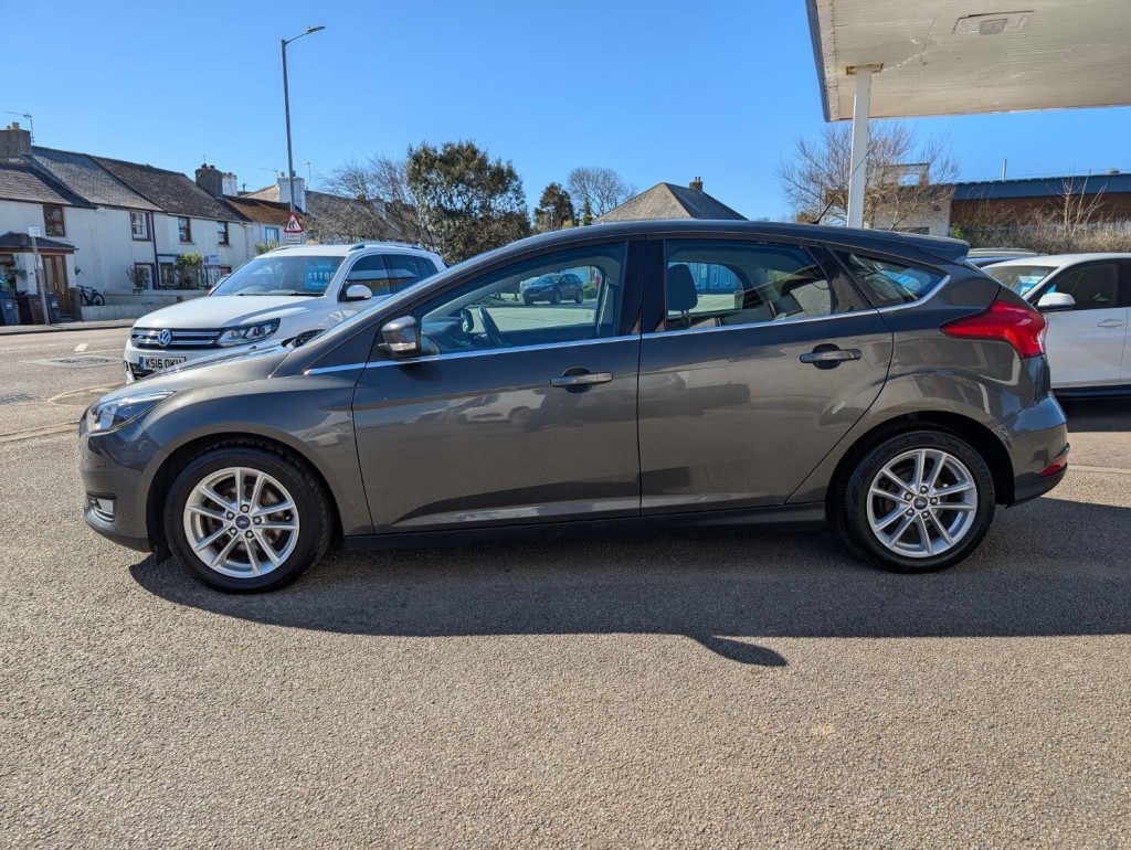 FORD FOCUS