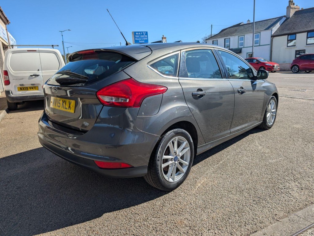 FORD FOCUS