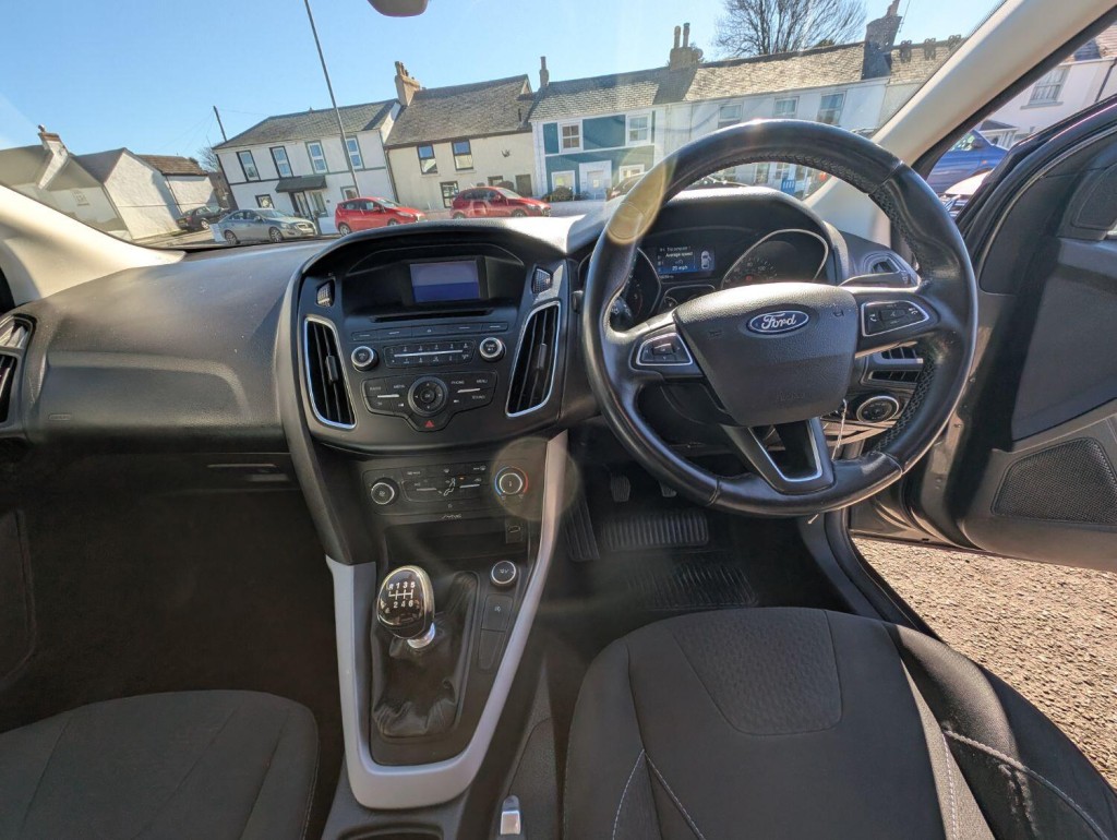 FORD FOCUS